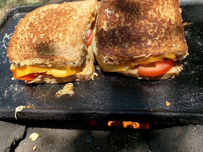 Grilled Cheese Sandwiches with tomato